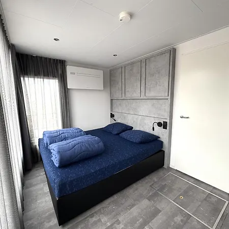 Botel De Maasterp - Watervillage 5 Ophoven